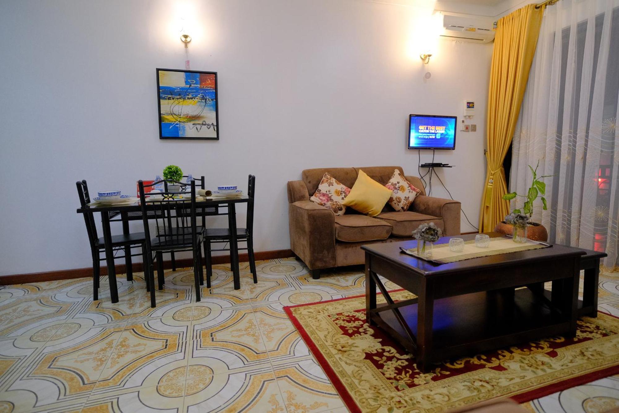 Crystal Apartments Entebbe Uganda Next To Un Base Exterior photo