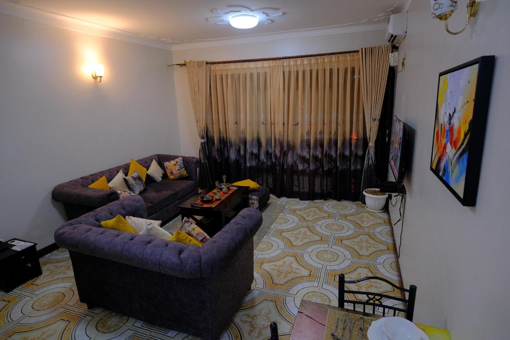 Crystal Apartments Entebbe Uganda Next To Un Base Exterior photo